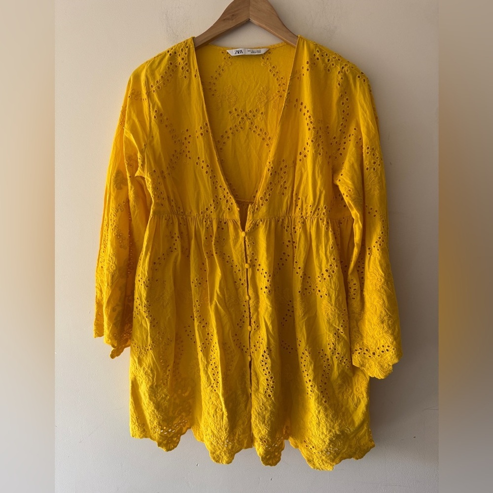 Zara Eyelet V Neck Blouse Tunic Summer Spring Golden Yellow